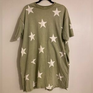 Easel Star T-shirt Dress- Sage Green